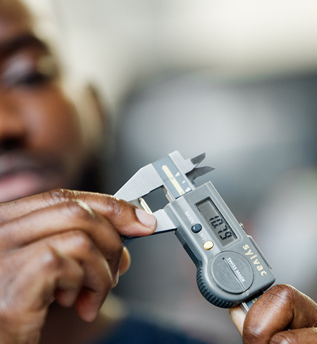 Diener Precision Pumps: Guy is doing a measurement.